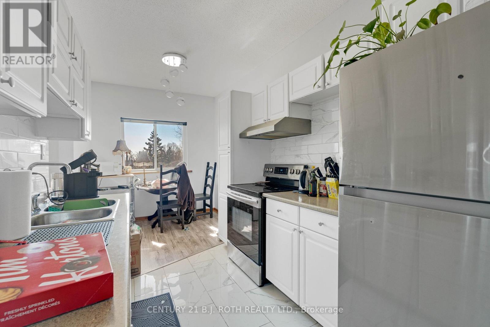 184 BORLAND STREET E - 6