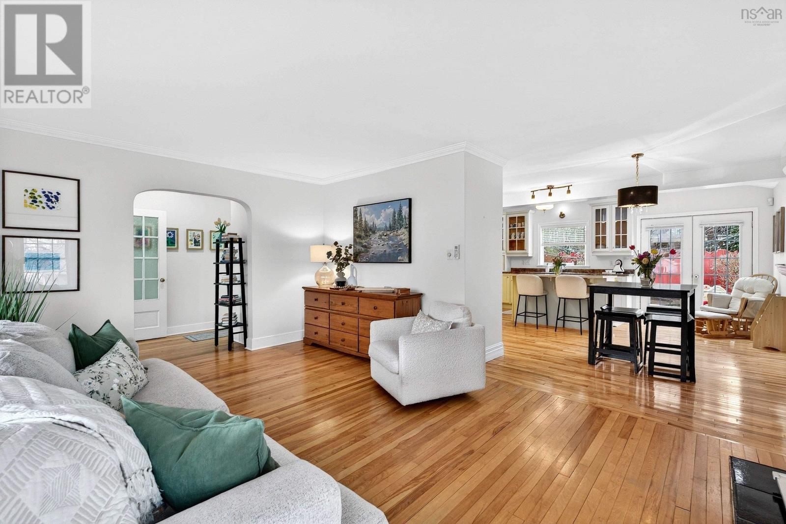 Property 20 of 46 of 47 Douglas Crescent