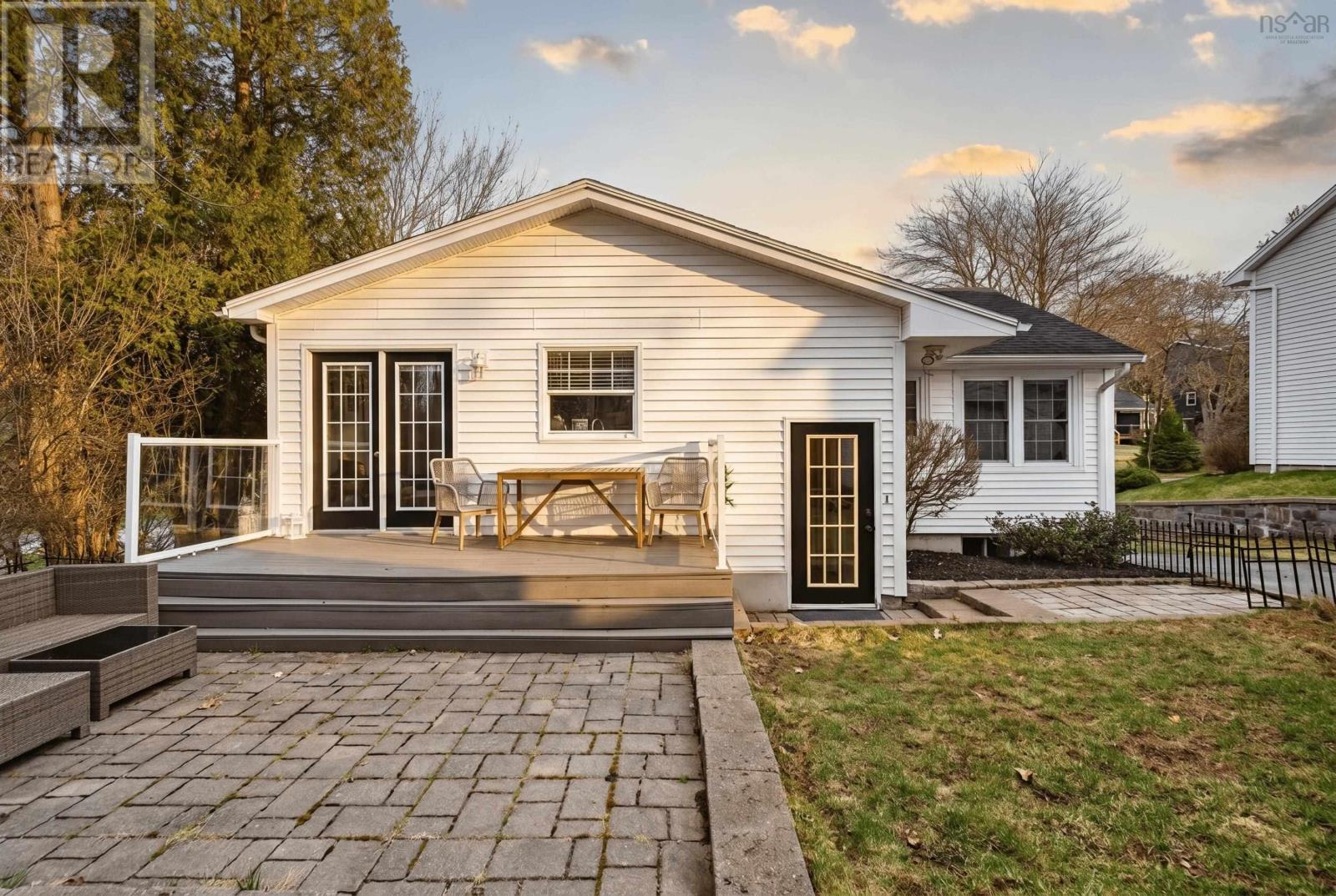 Property 38 of 46 of 47 Douglas Crescent