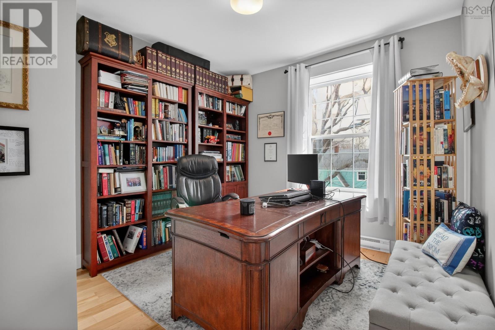 Property 24 of 32 of 6243 Seaforth Street