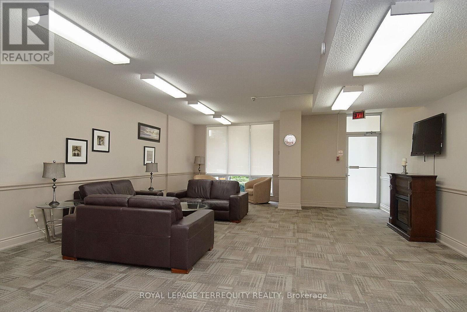 #1907 812 BURNHAMTHORPE ROAD - 24
