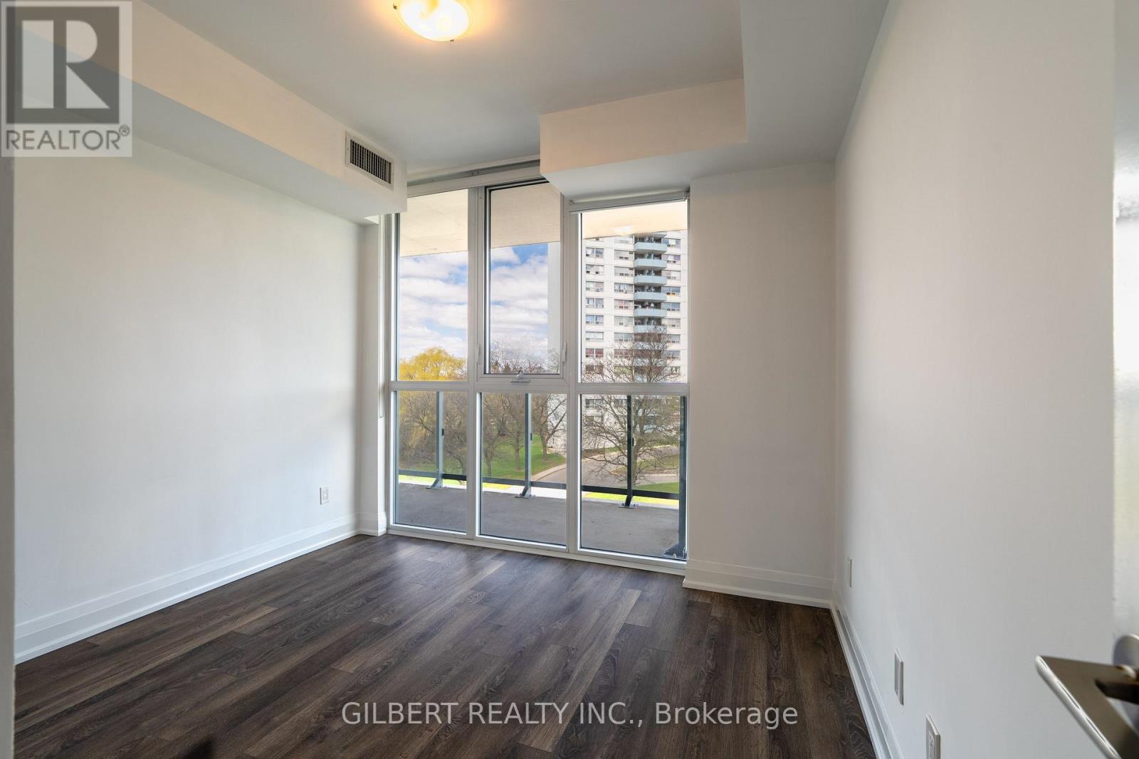 #404 1461 LAWRENCE AVE W - 29
