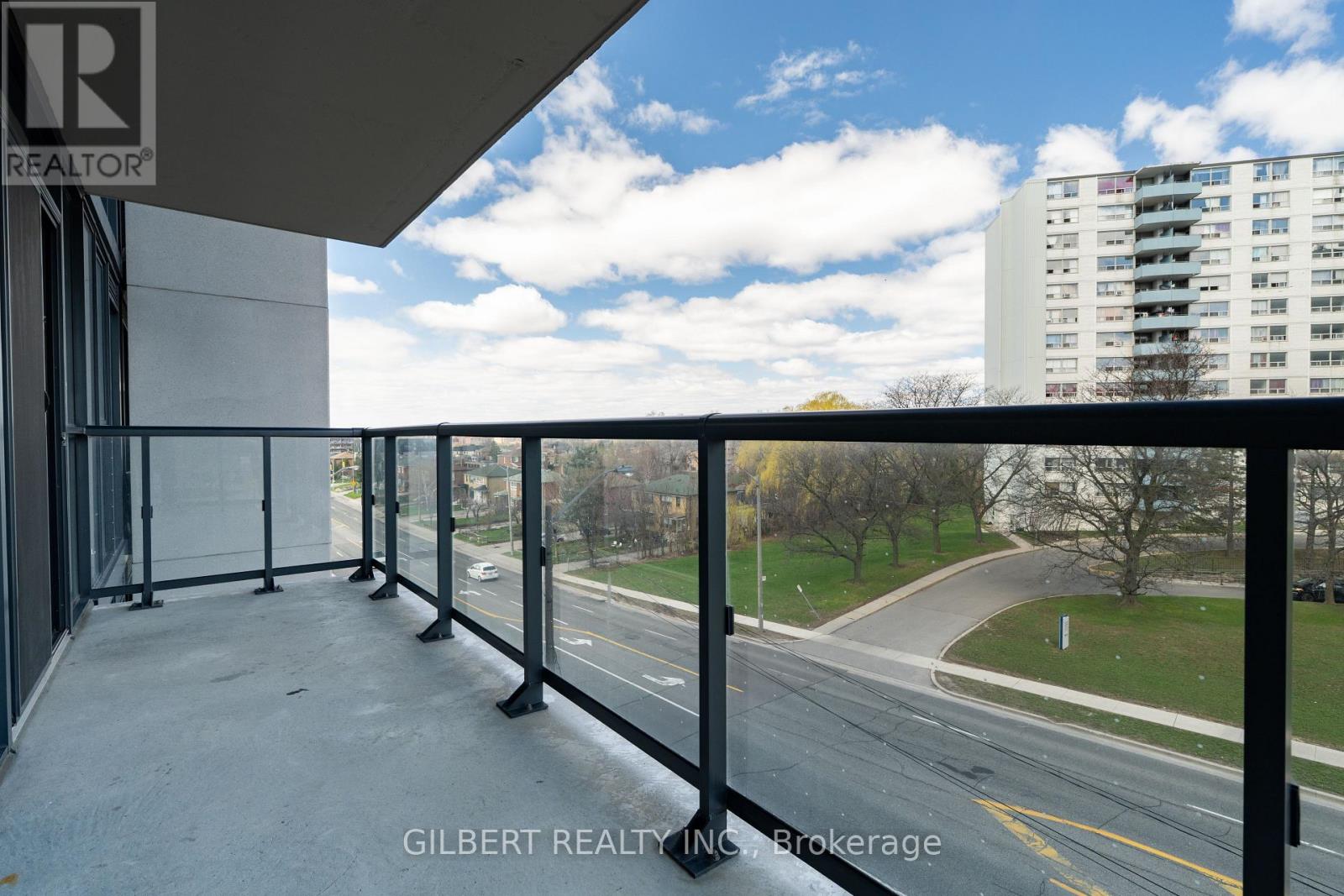 #404 1461 LAWRENCE AVE W - 44