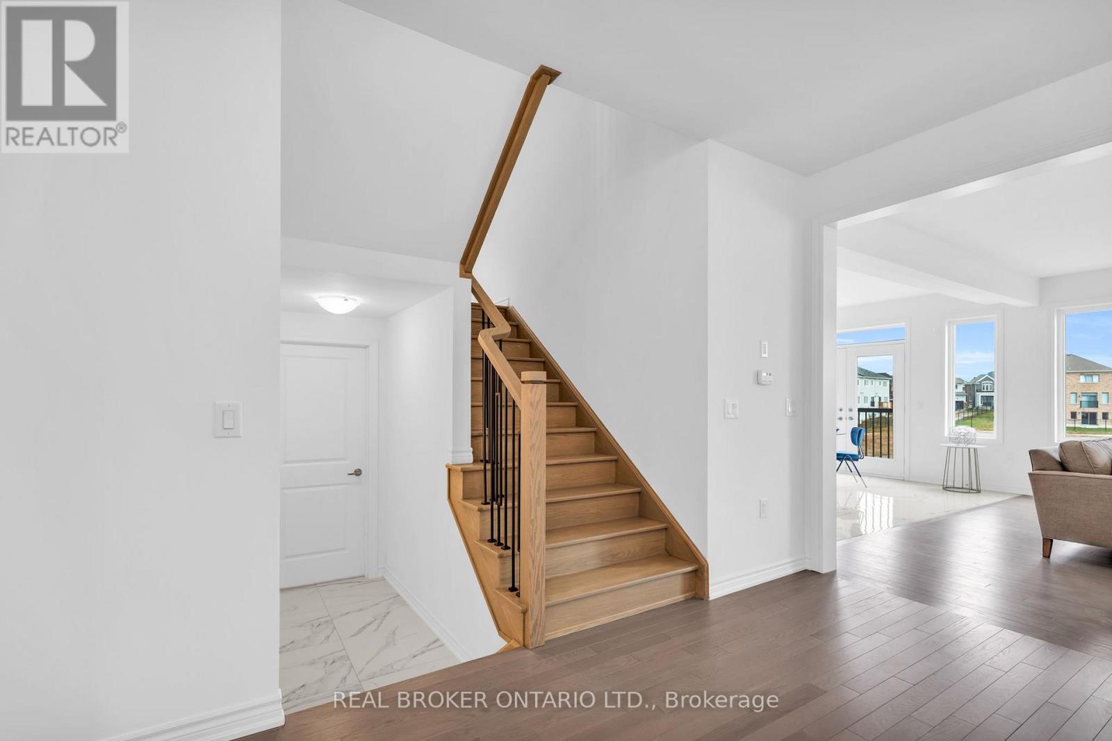 9 AITCHISON AVENUE — photo 27