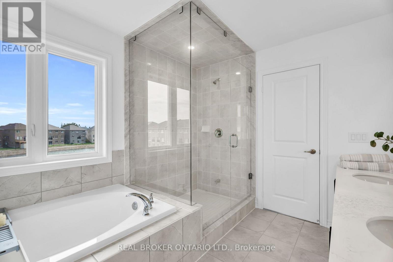 9 AITCHISON AVENUE — photo 35