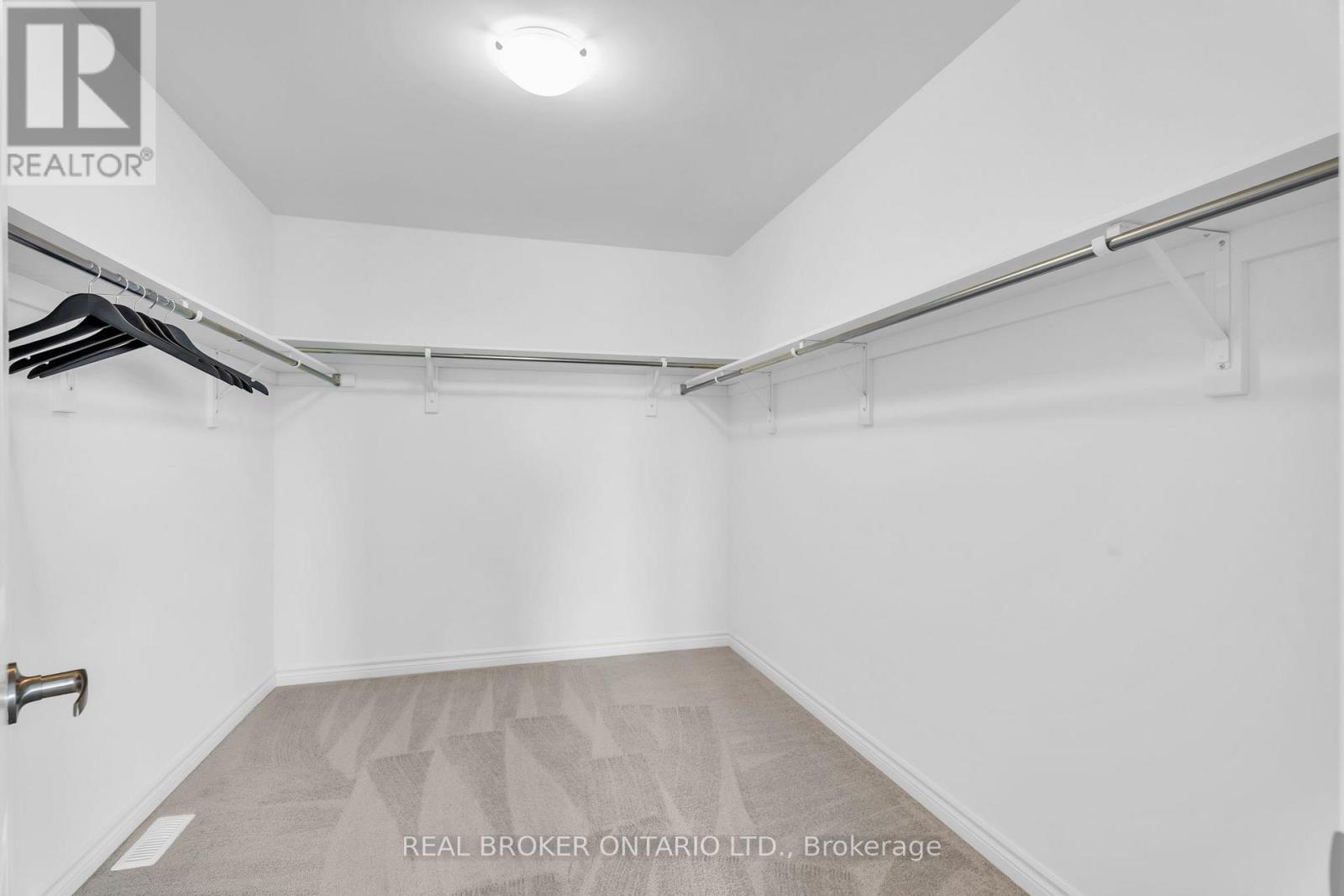 9 AITCHISON AVENUE — photo 36