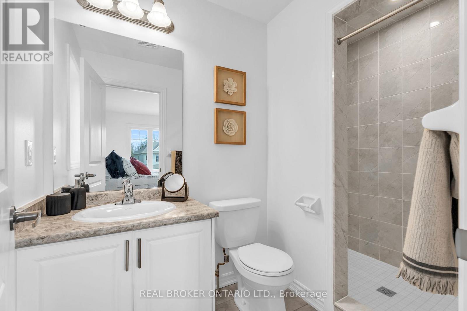 9 AITCHISON AVENUE — photo 40