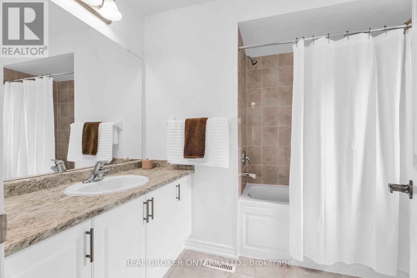 9 AITCHISON AVENUE — photo 42