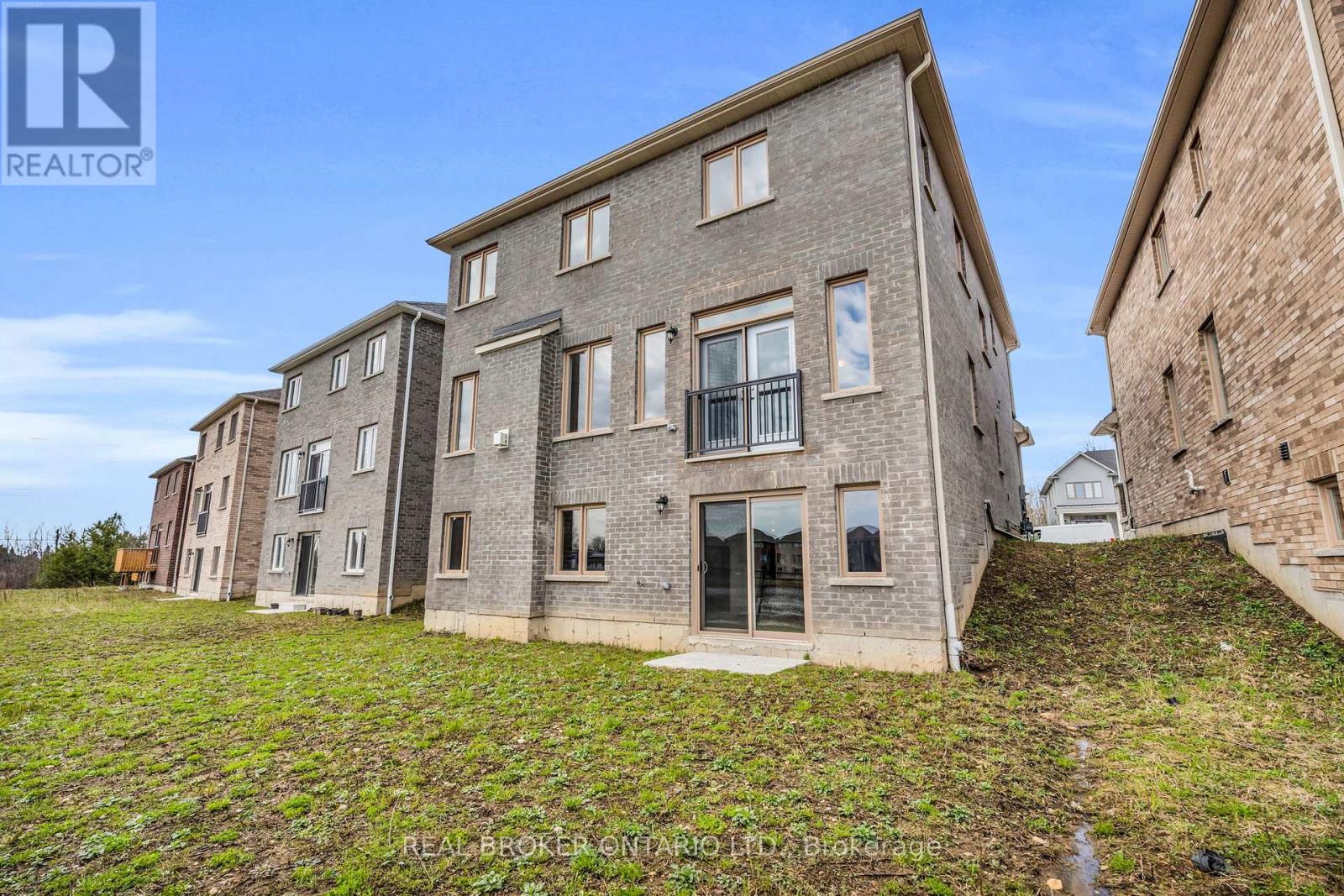 9 AITCHISON AVENUE — photo 44