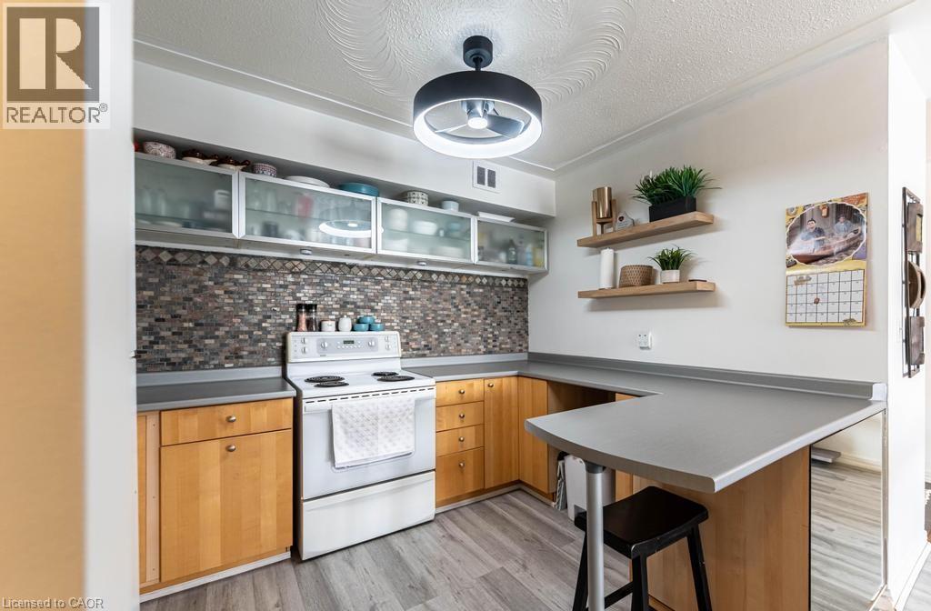 8 WOODMAN Drive S Unit# 508, Hamilton, Ontario, L8K4C9 — Photo 6