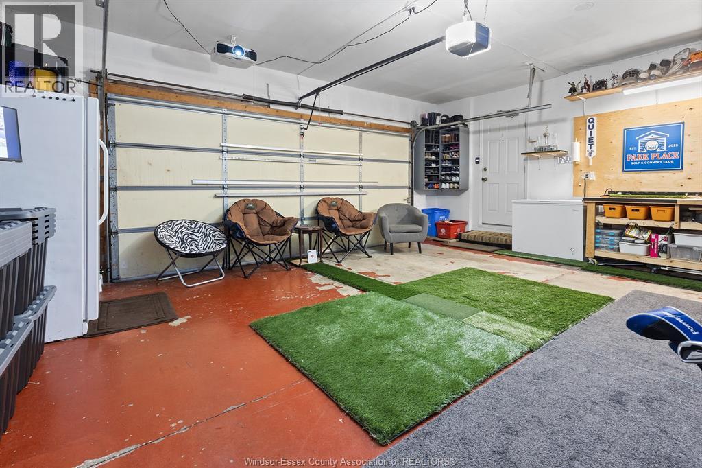 330 REAUME ROAD — photo 34