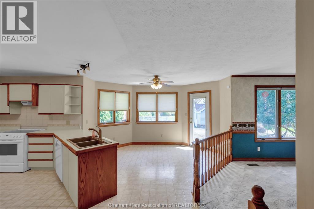 41 Orangewood BOULEVARD — photo 17