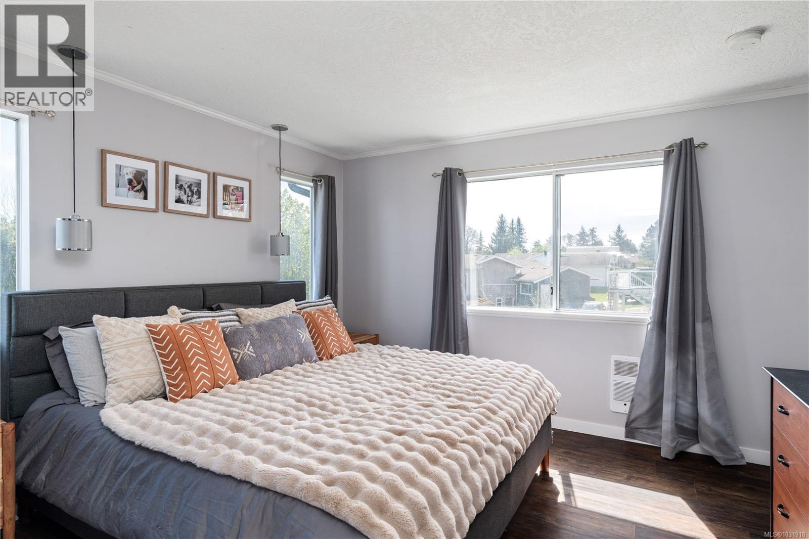  545 Tait Street, Saanich