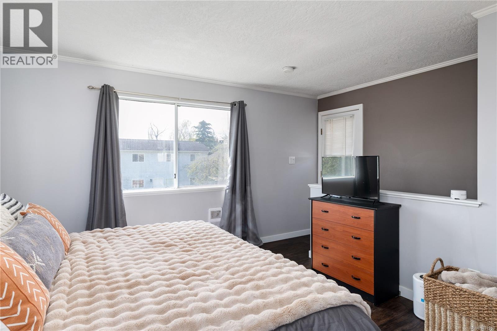  545 Tait Street, Saanich