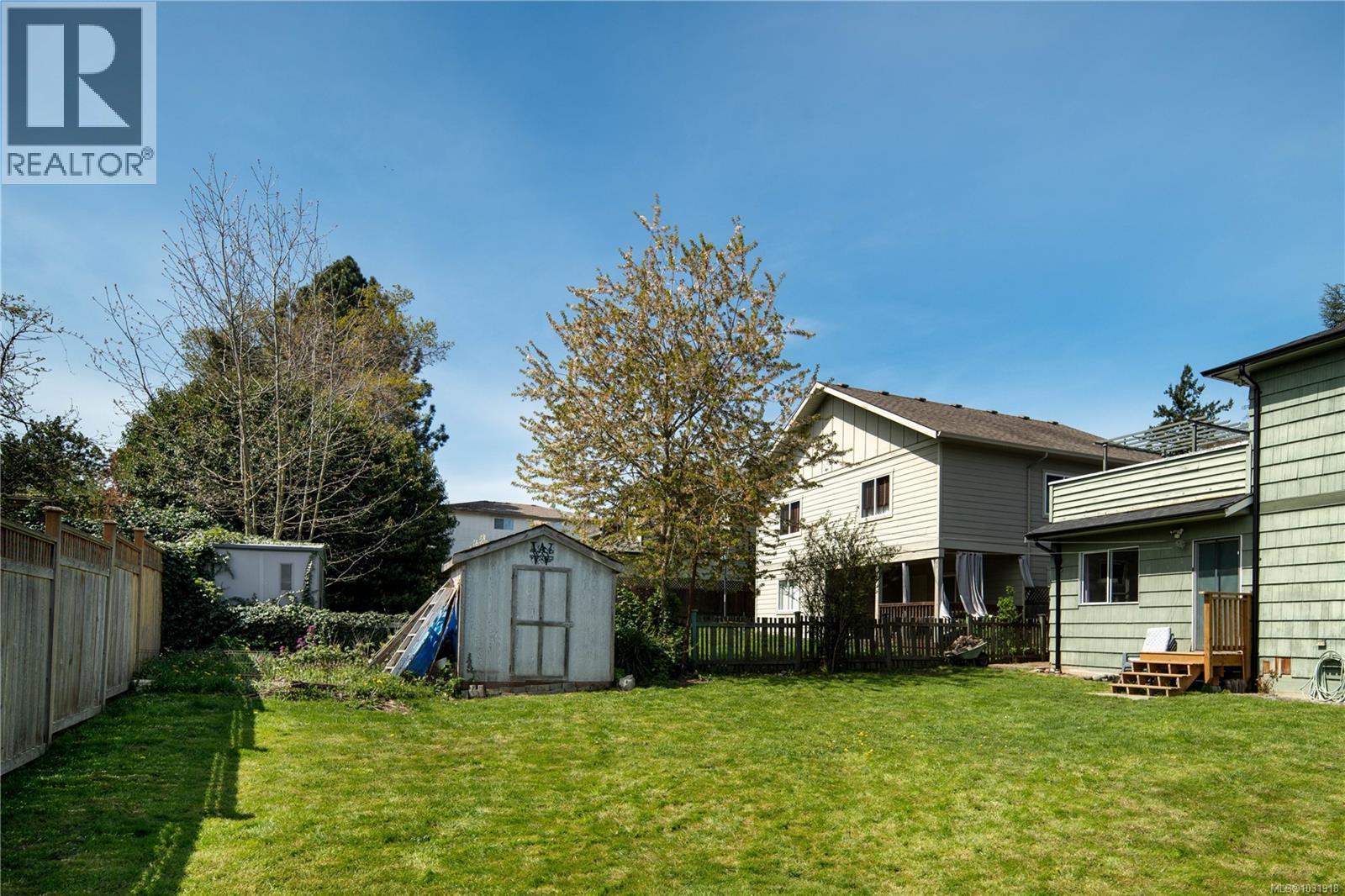  545 Tait Street, Saanich
