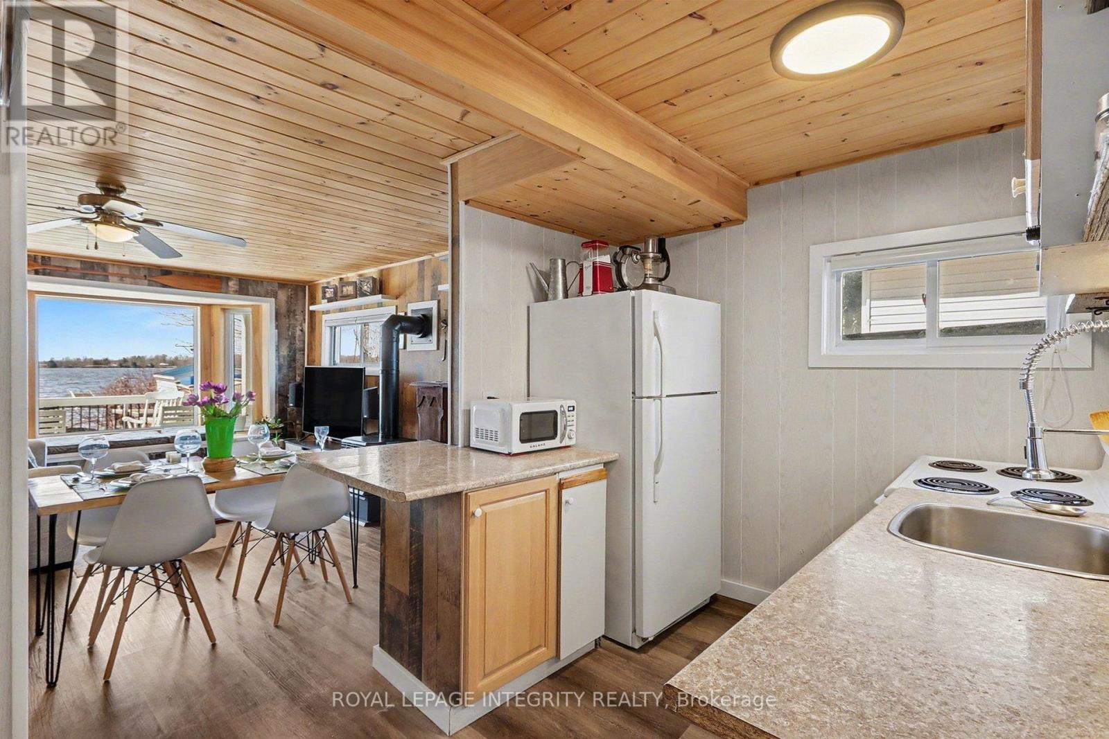 109 RIDEAU STREET S - 7