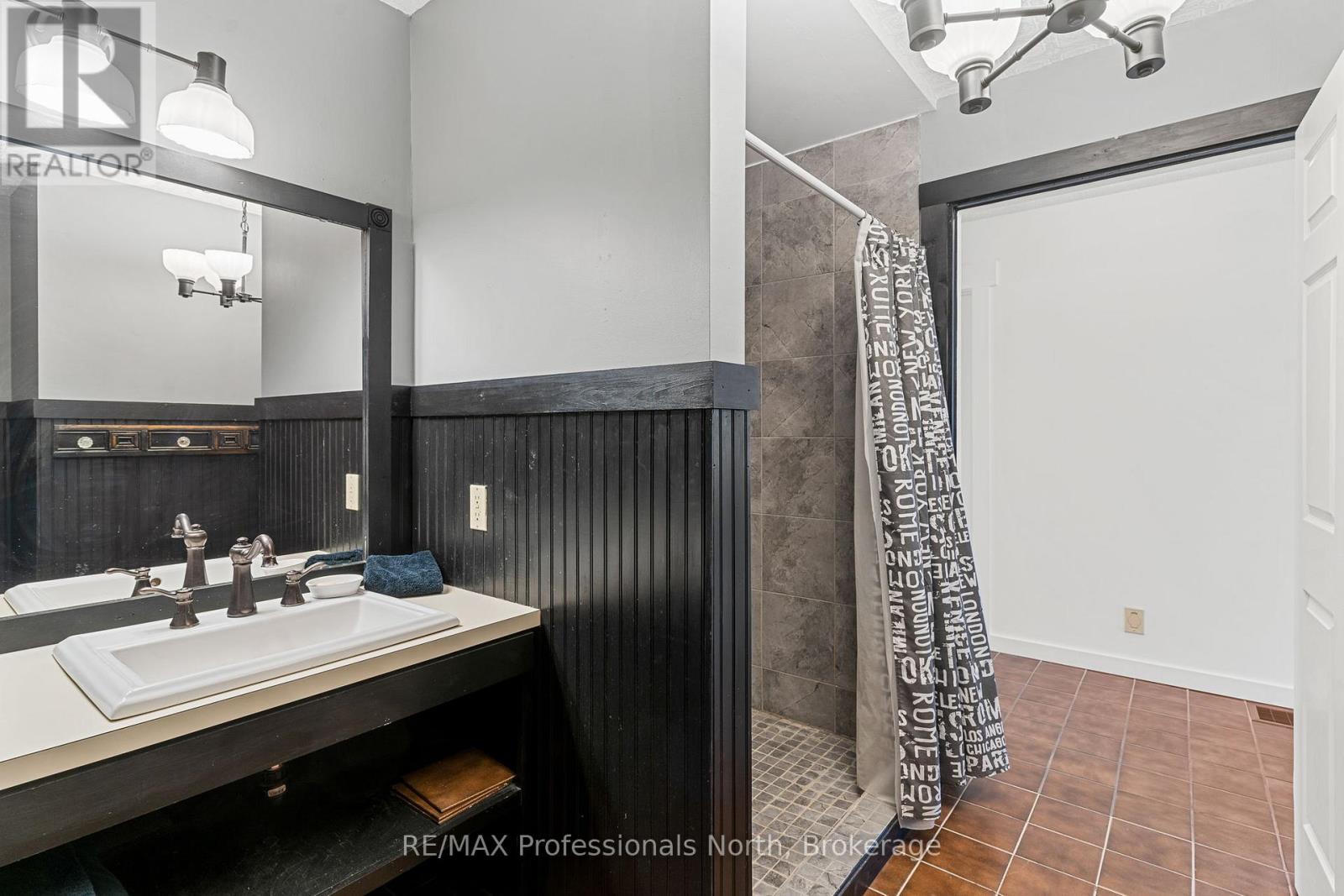 16 HIGHLAND GATE BOULEVARD - 19