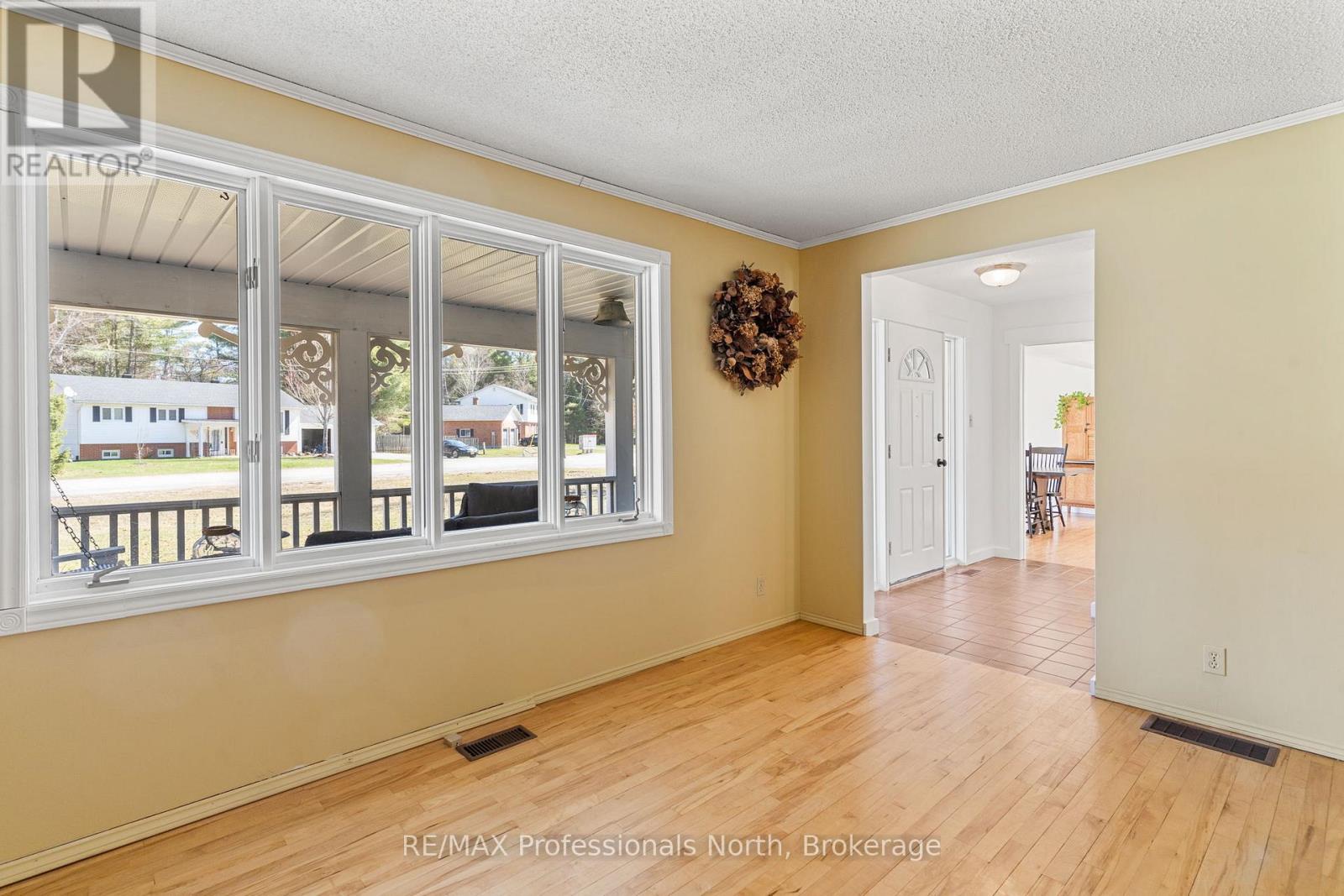 16 HIGHLAND GATE BOULEVARD - 21