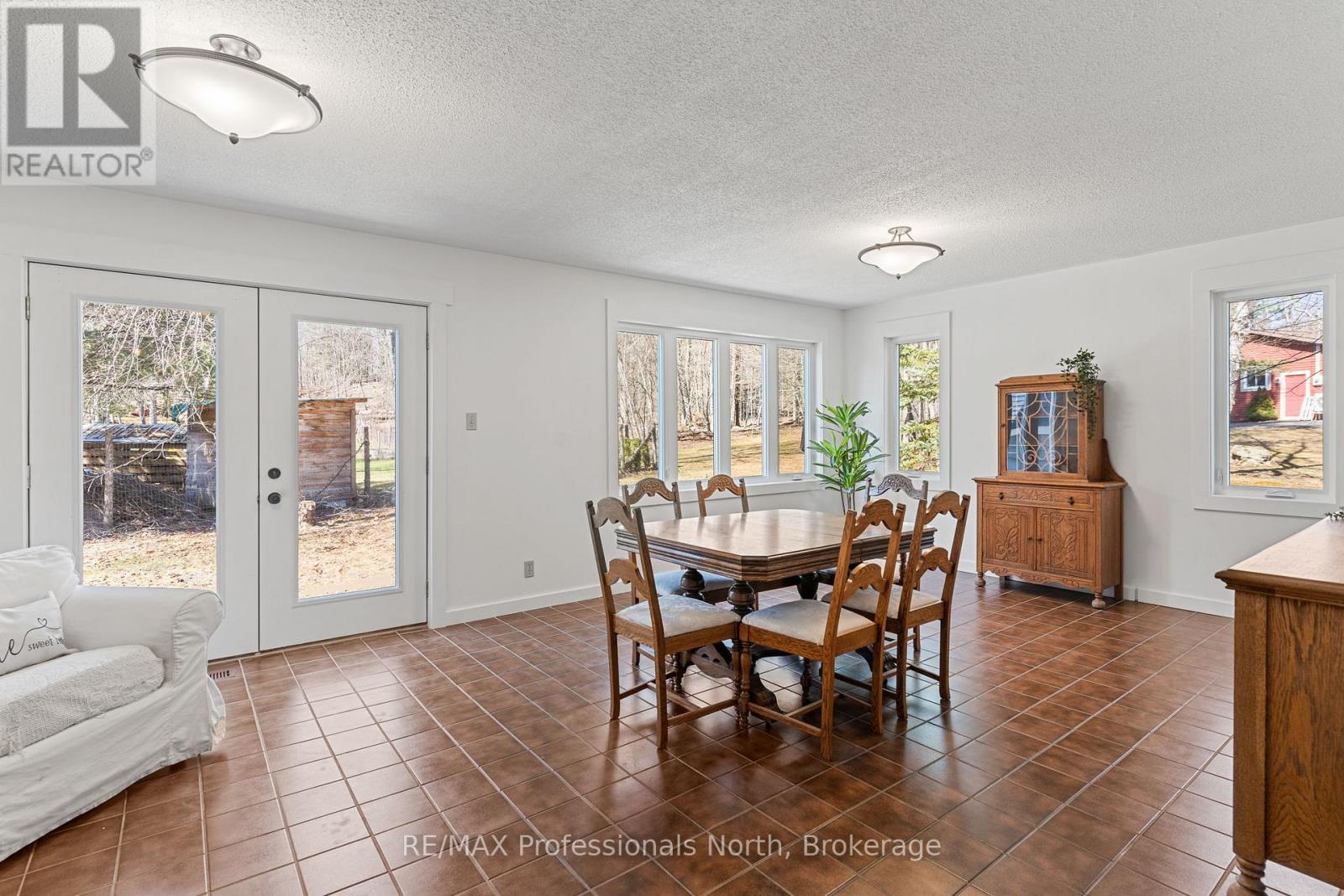 16 HIGHLAND GATE BOULEVARD - 23
