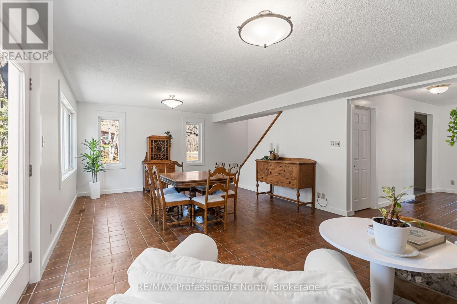 16 HIGHLAND GATE BOULEVARD - 24