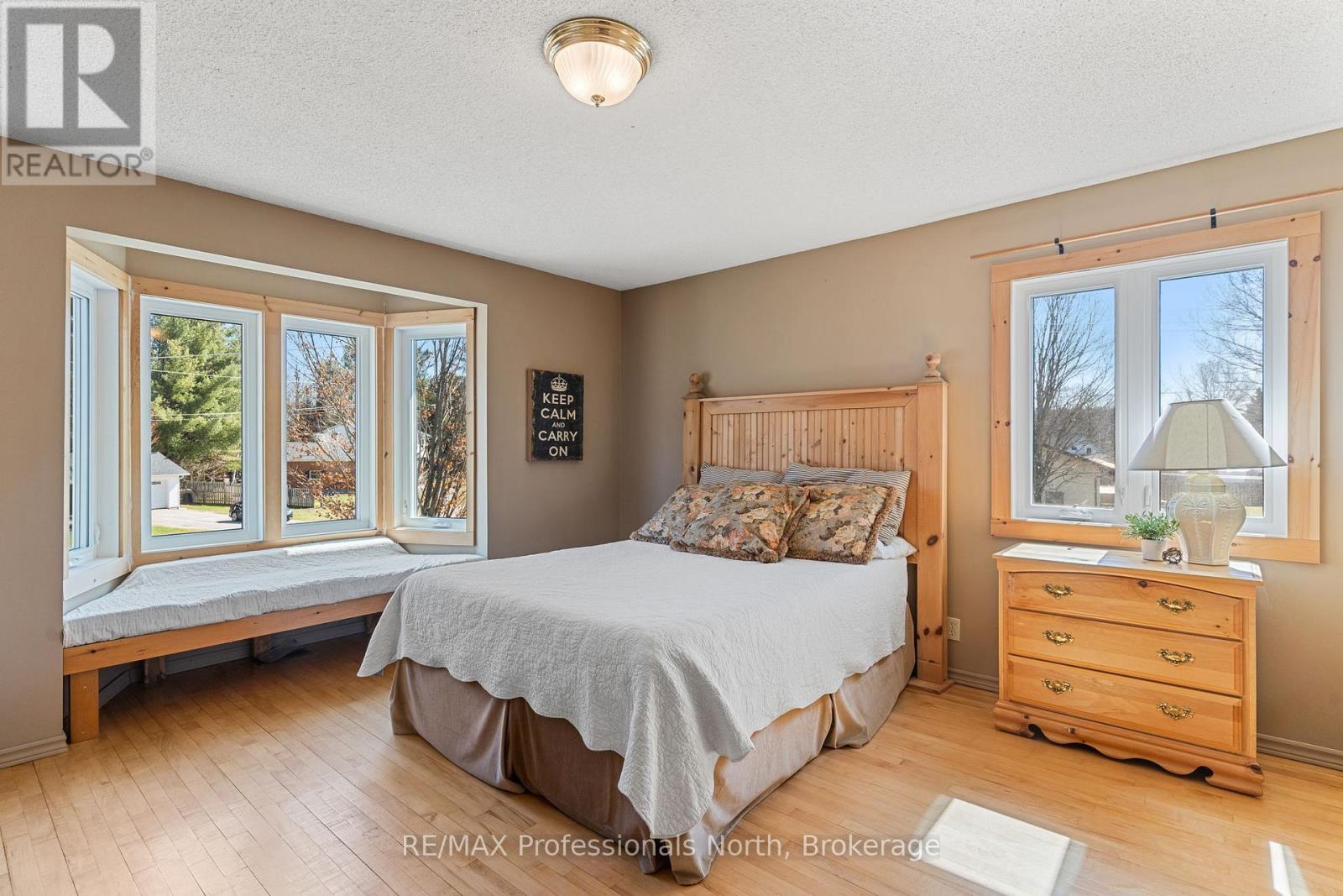 16 HIGHLAND GATE BOULEVARD - 27