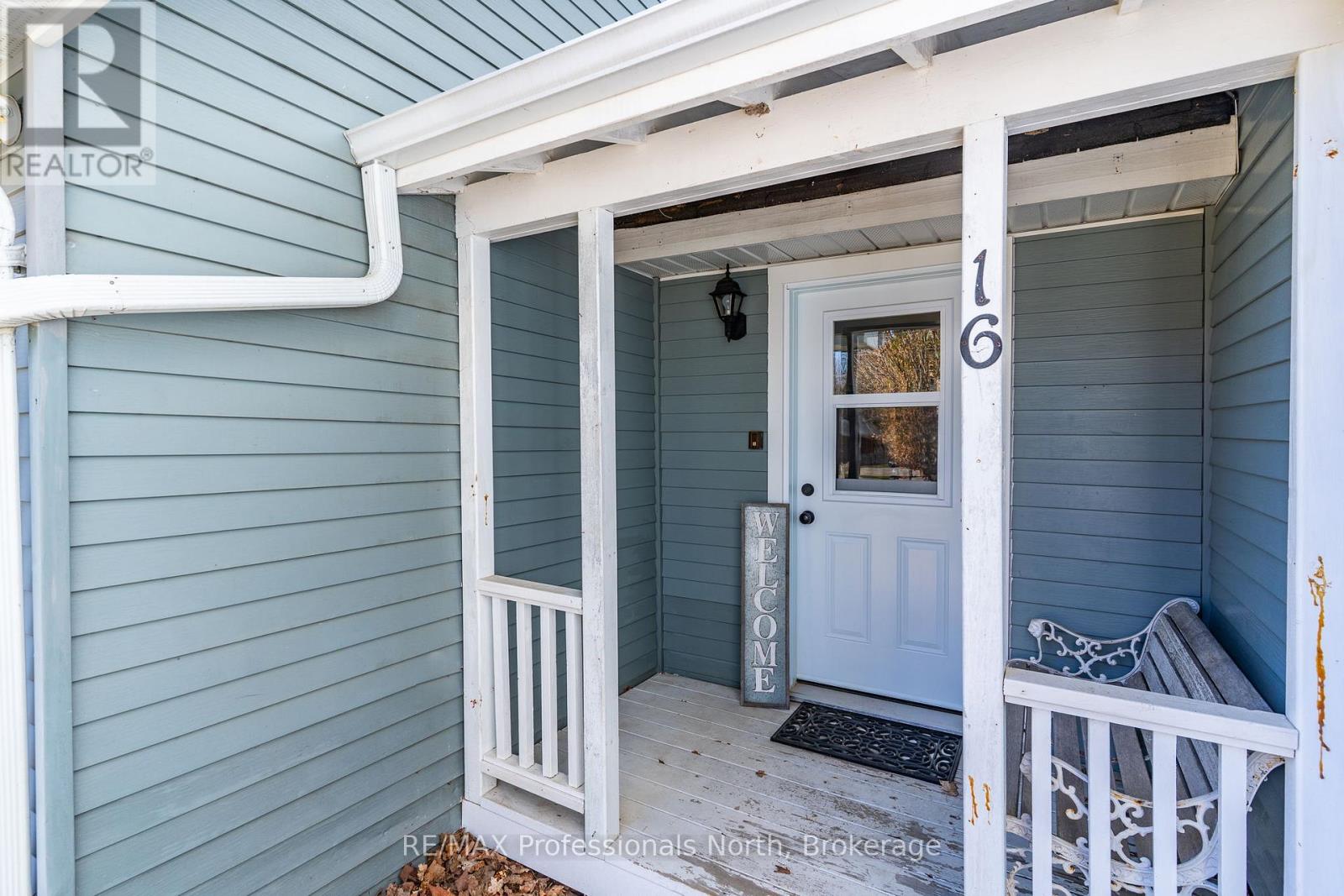 16 HIGHLAND GATE BOULEVARD - 42