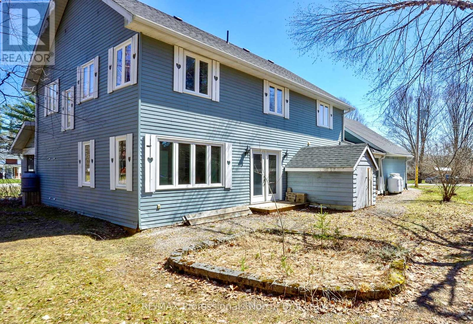 16 HIGHLAND GATE BOULEVARD - 46