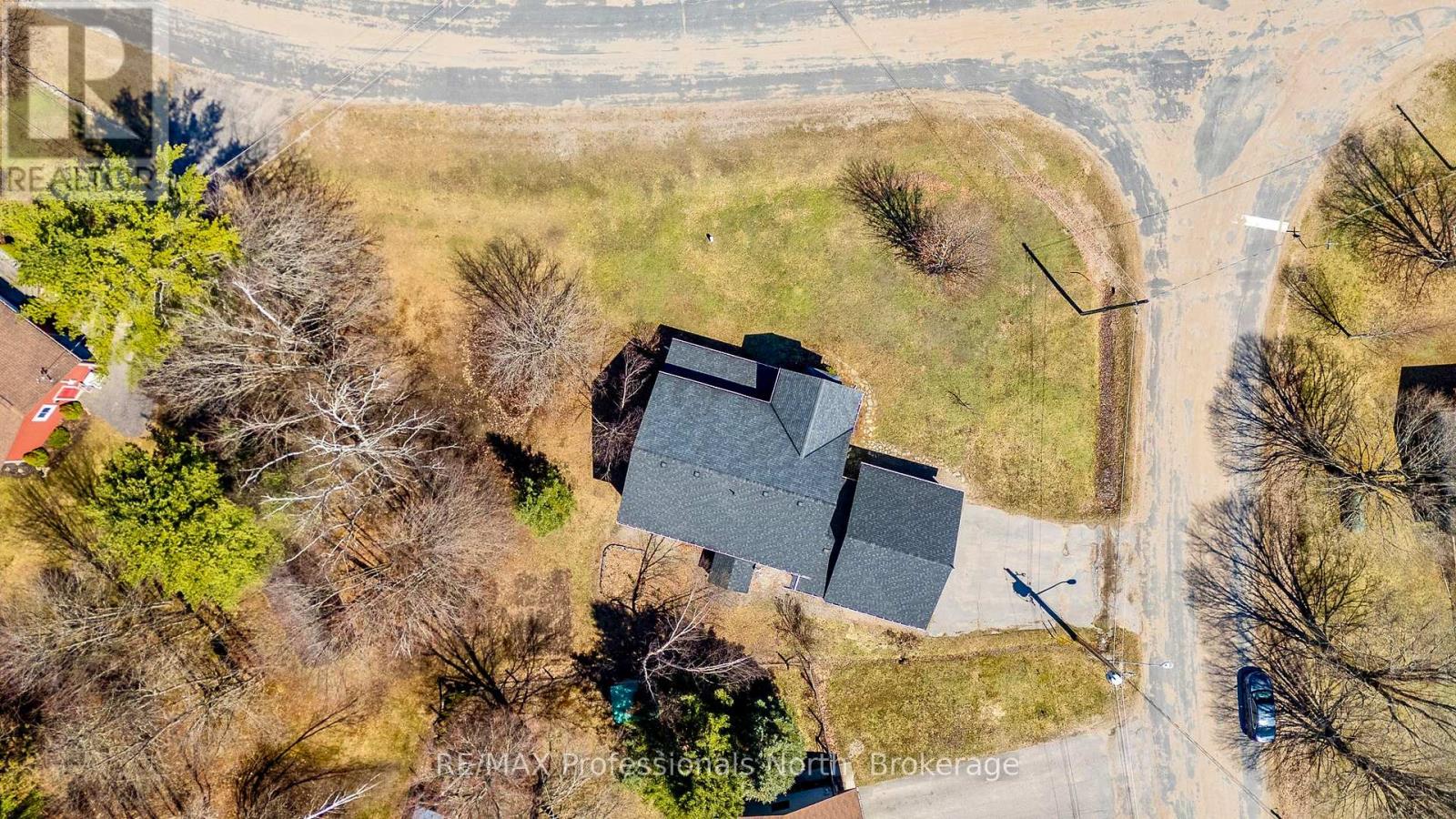 16 HIGHLAND GATE BOULEVARD - 47