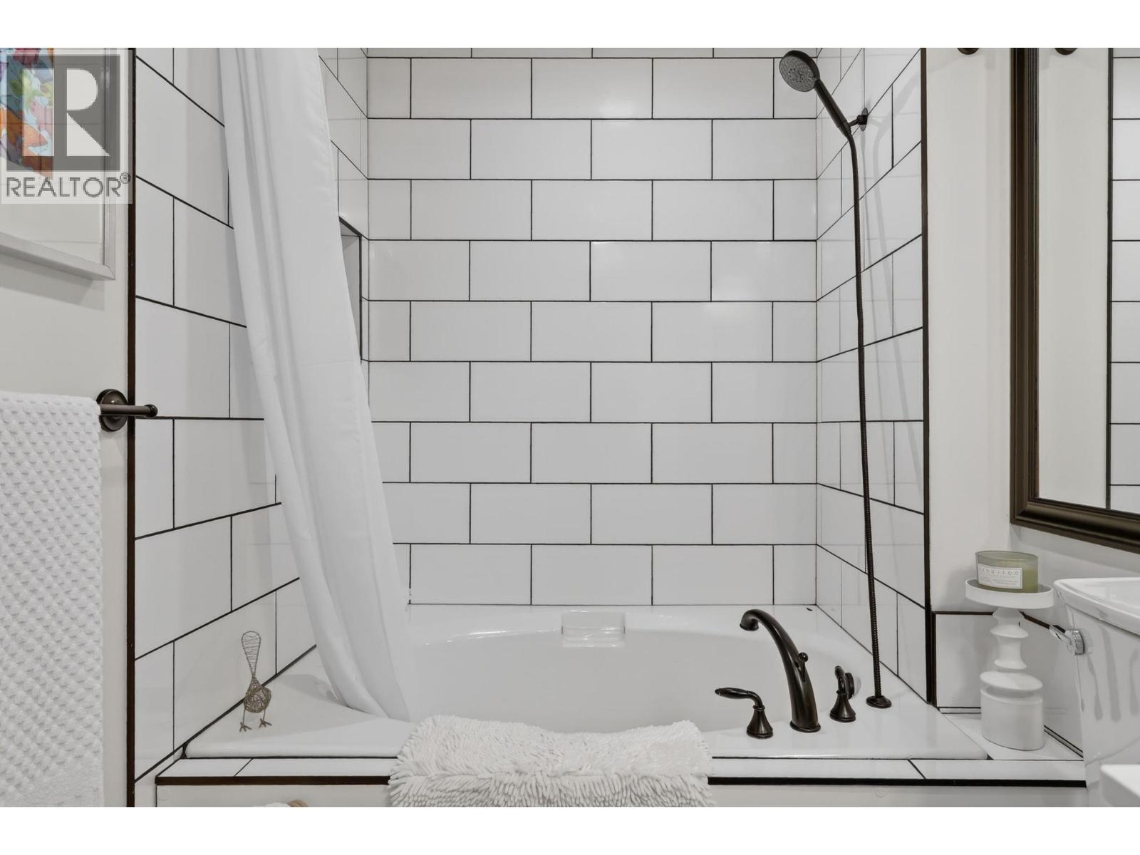 3996 Beach Avenue Unit# 301 Lot# 29, Peachland