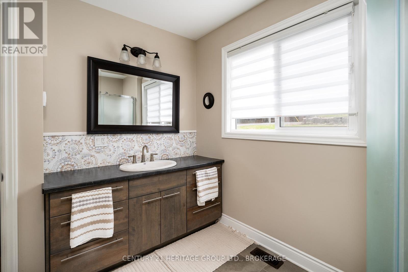 5064 CEDAR RIDGES ROAD - Image 14