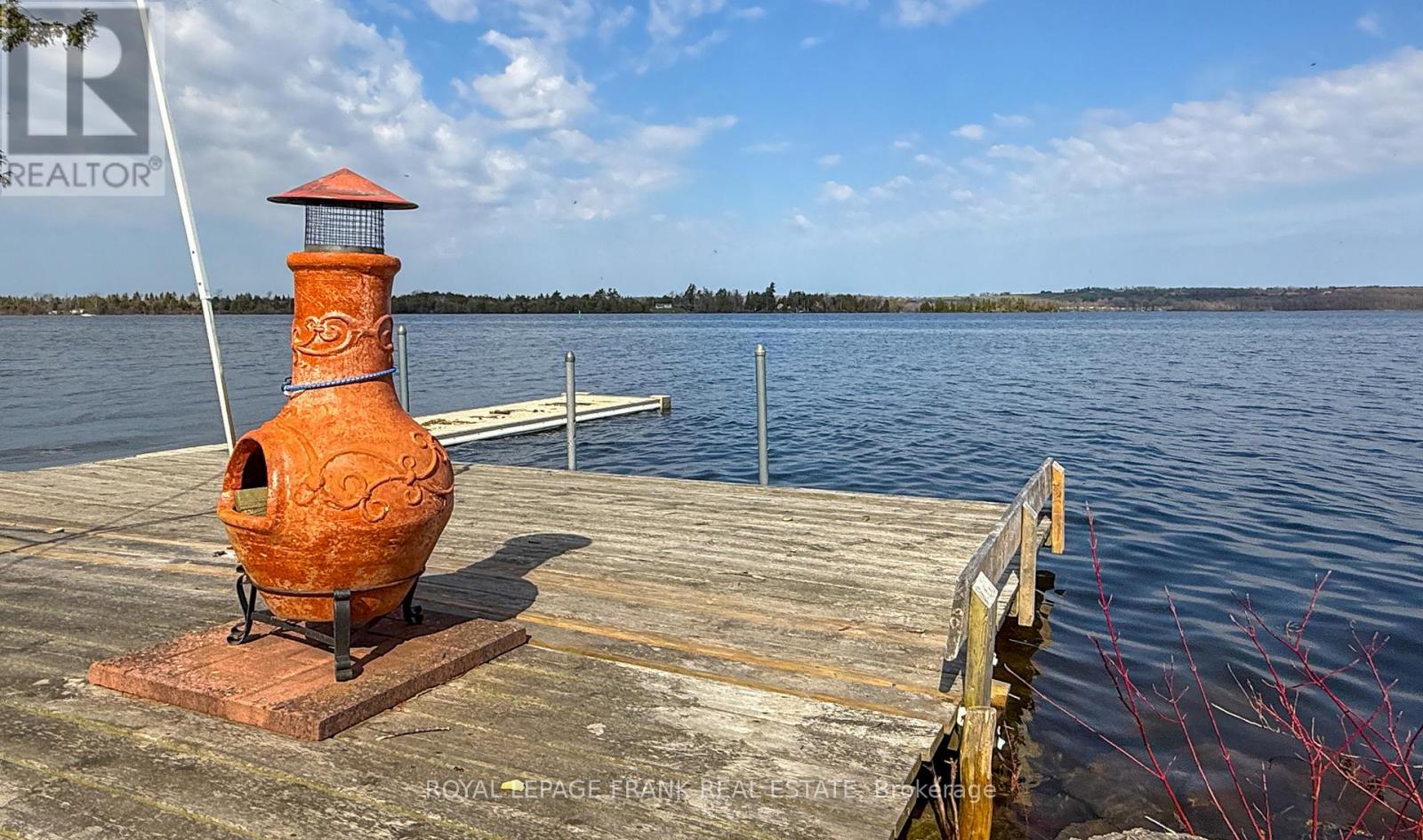 Dock