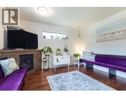 1 5706 Ebbtide Street, Sechelt, BC V7Z0J4 Photo 13