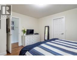 1 5706 Ebbtide Street, Sechelt, BC V7Z0J4 Photo 16