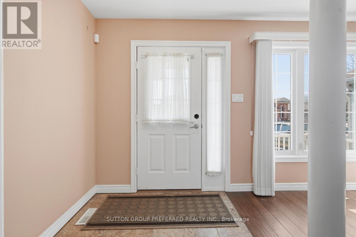 64 WILLOW CRESCENT - 5