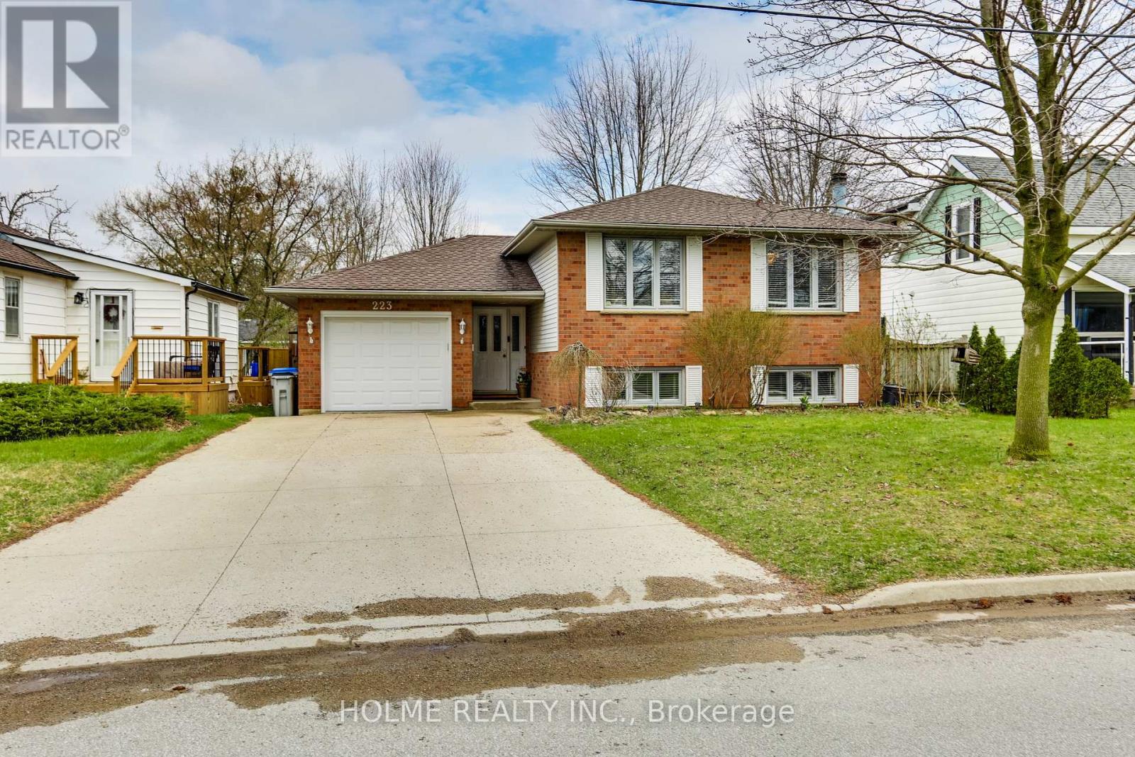 223 ELLOR STREET - 1