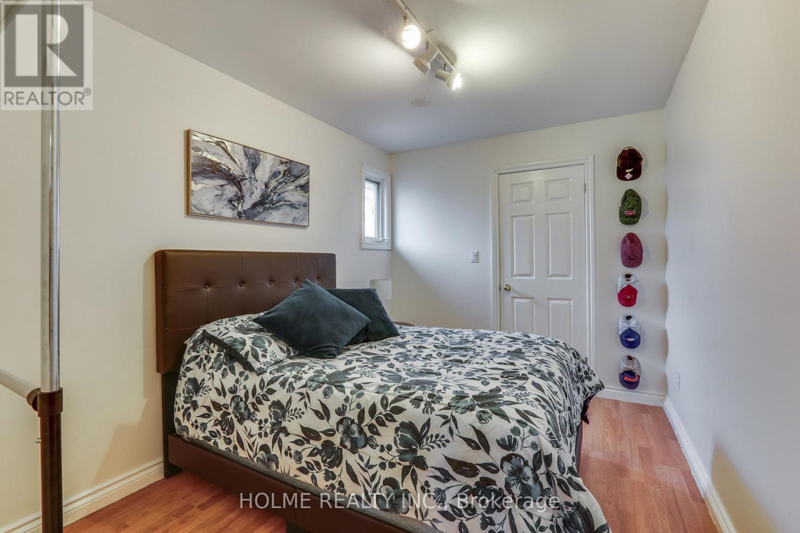 223 ELLOR STREET - 11