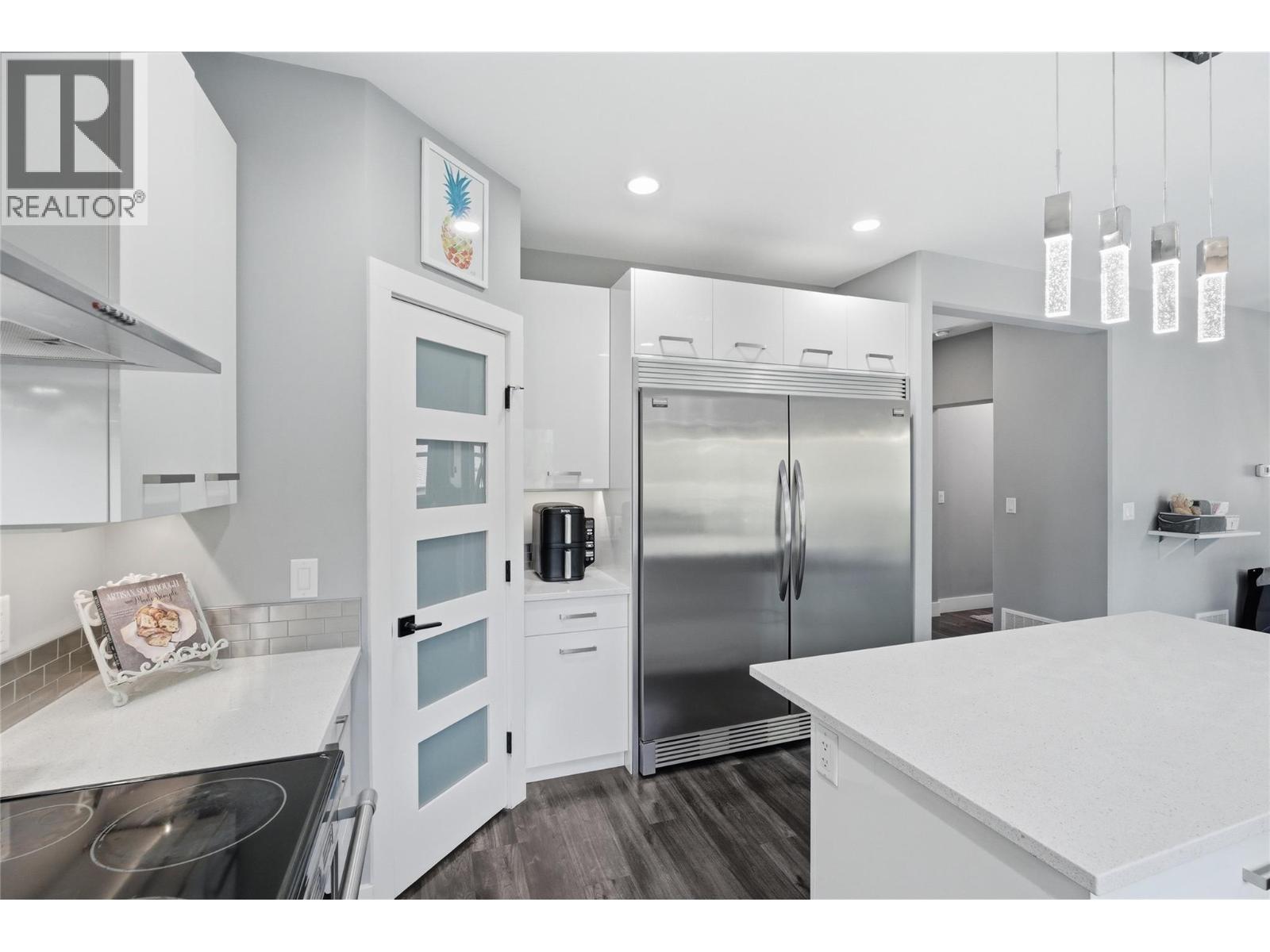 2790 Mountview Drive - 18