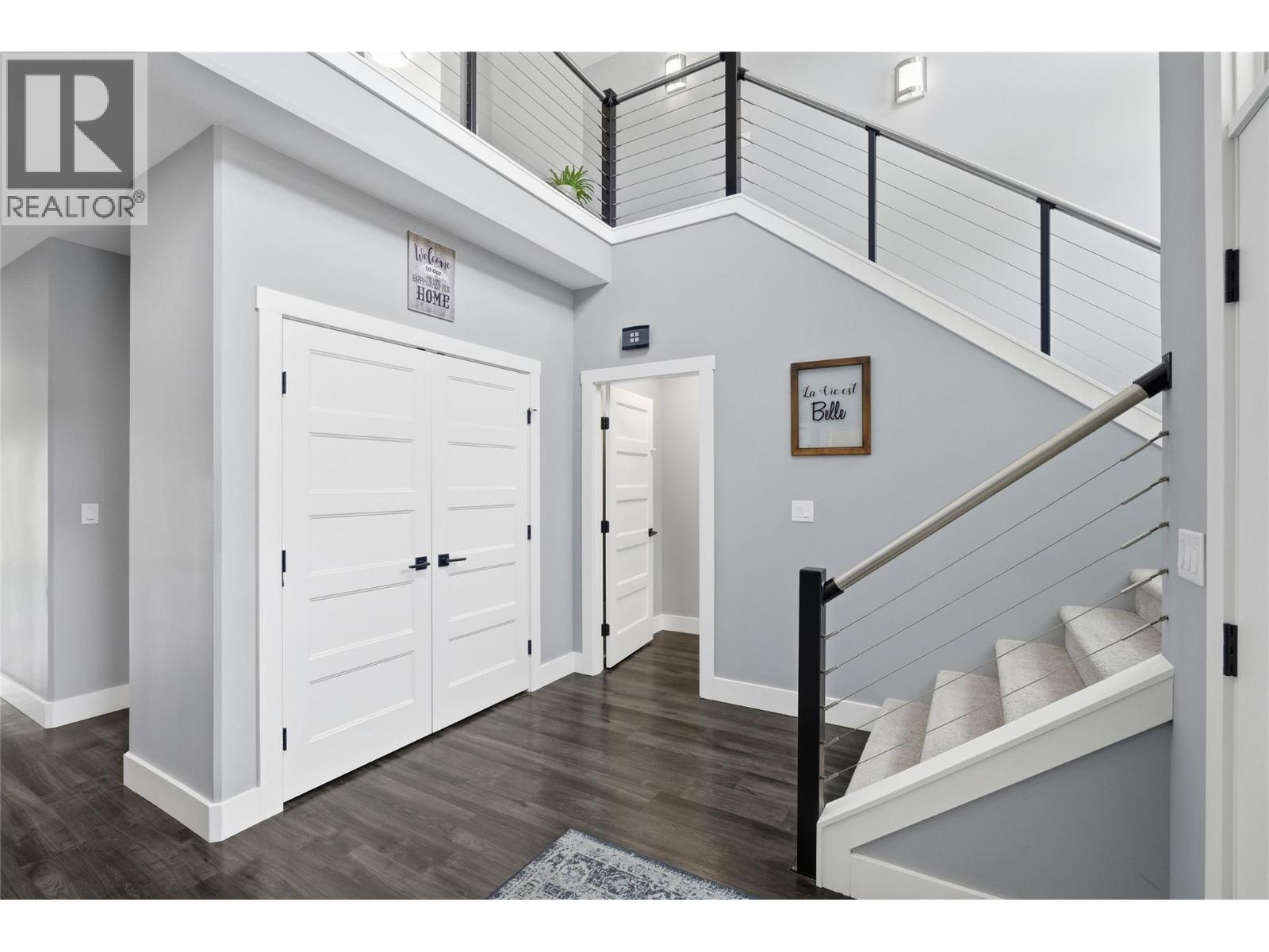 2790 Mountview Drive - 8