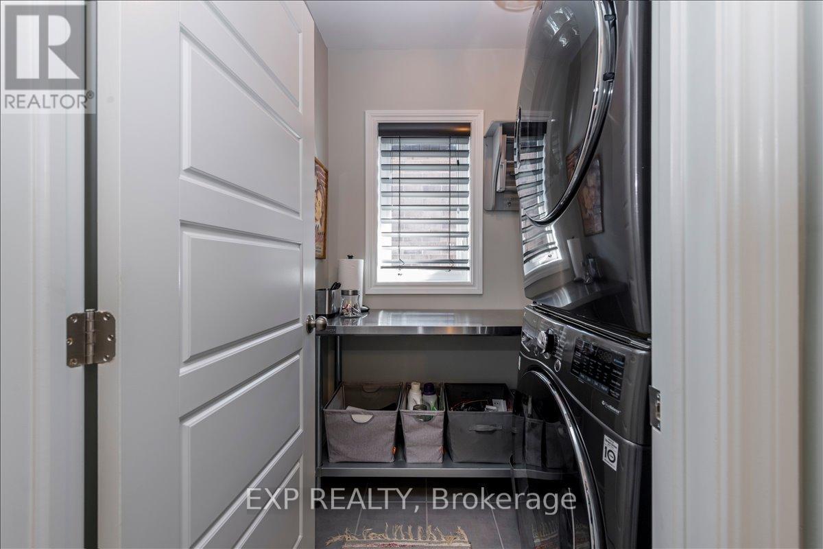51 HUNTER AVENUE - 20