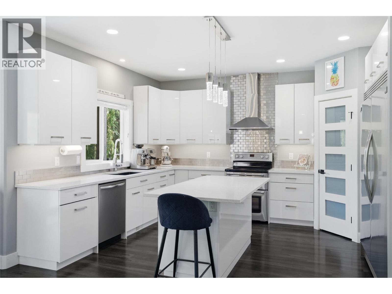 2790 Mountview Drive - 22