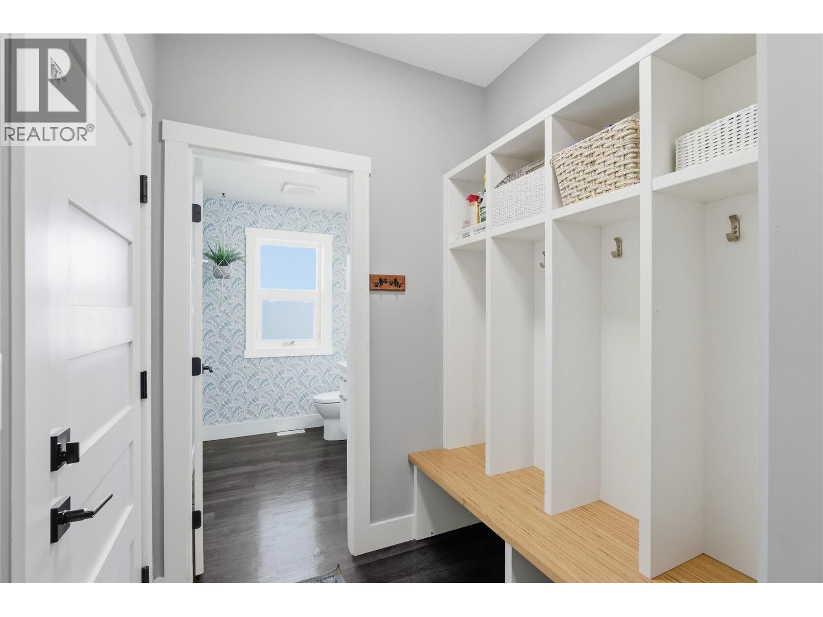 2790 Mountview Drive - 38