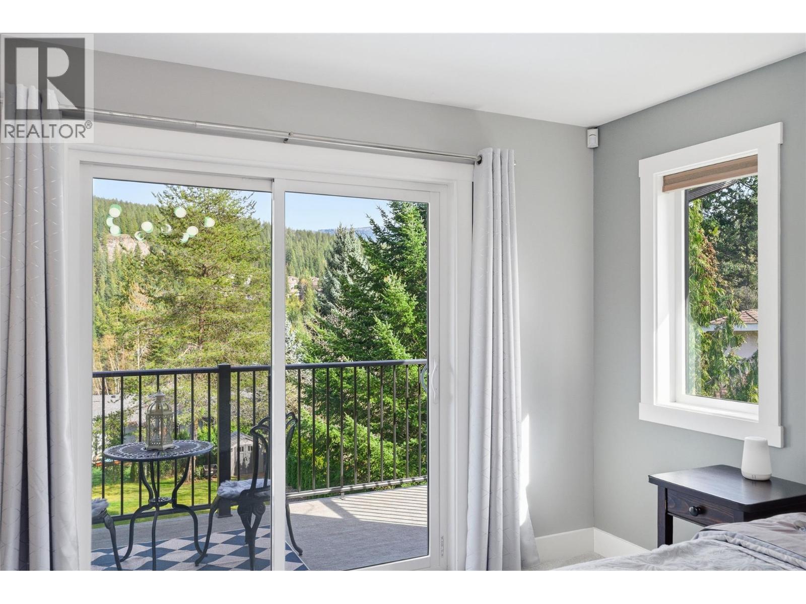 2790 Mountview Drive - 53