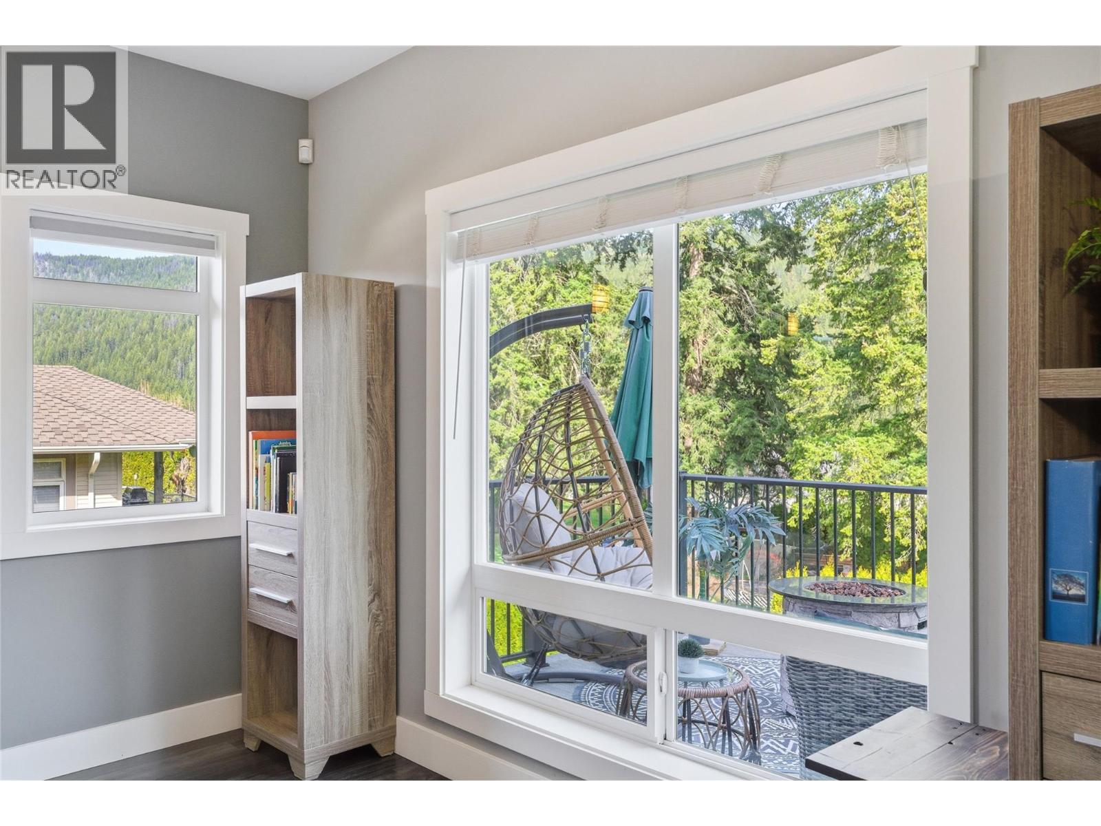 2790 Mountview Drive - 37