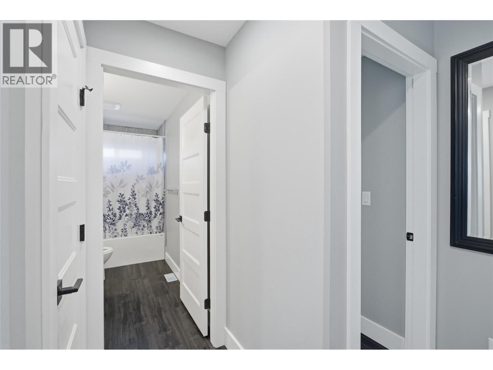 2790 Mountview Drive - 65