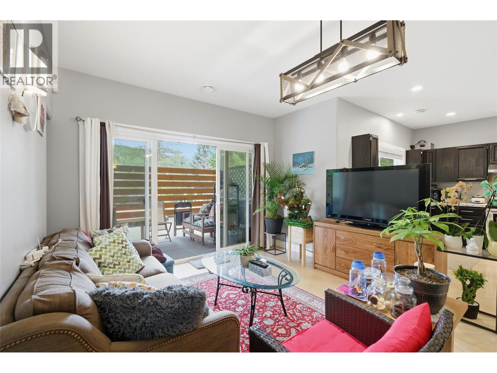 2790 Mountview Drive - 73