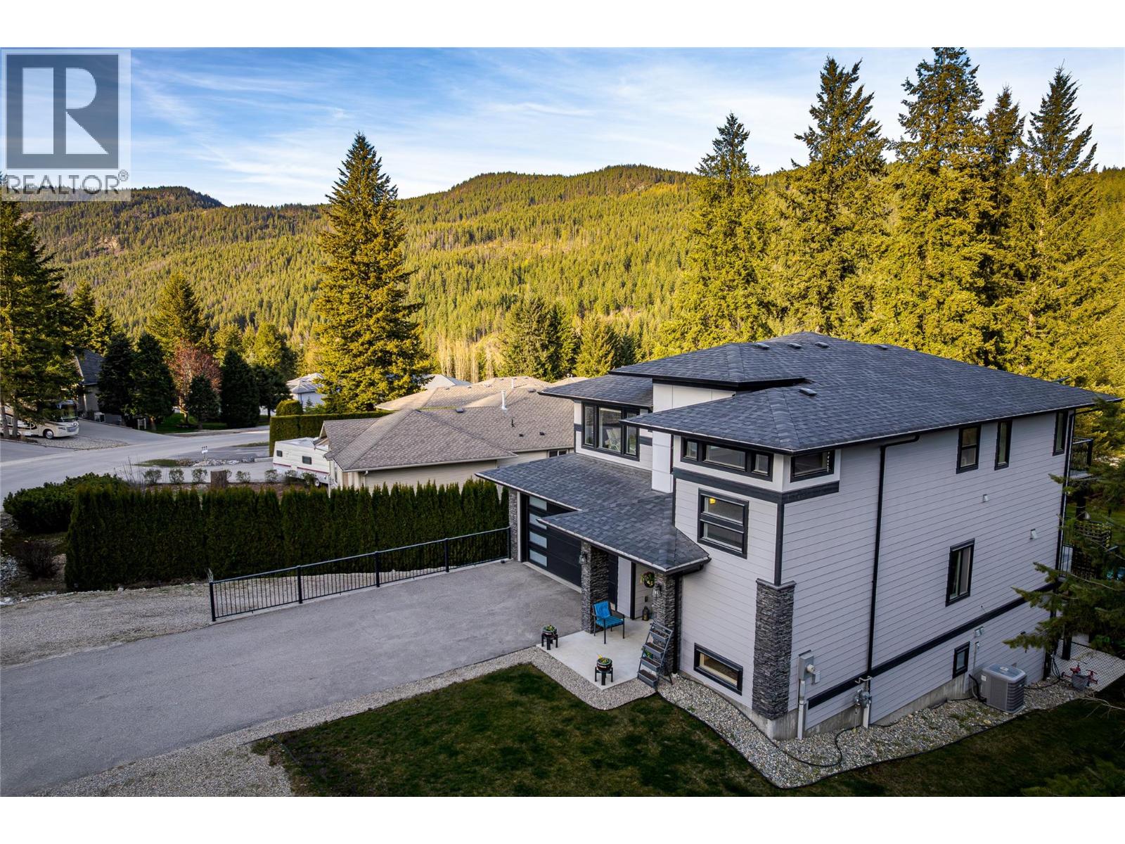 2790 Mountview Drive - 98