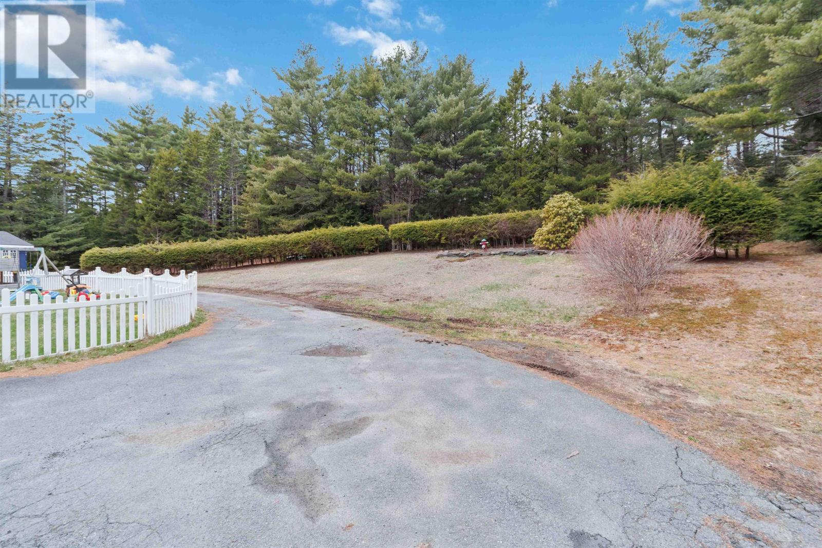 Property 27 of 30 of 12886 Highway 3