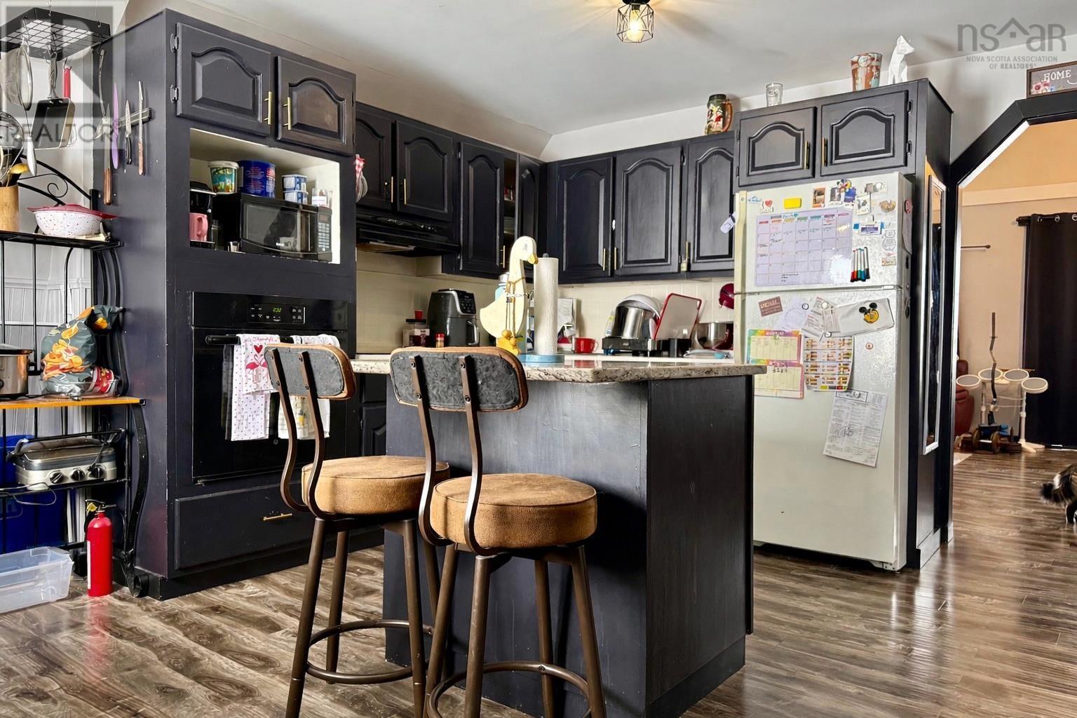 21453 2 HIGHWAY - 33