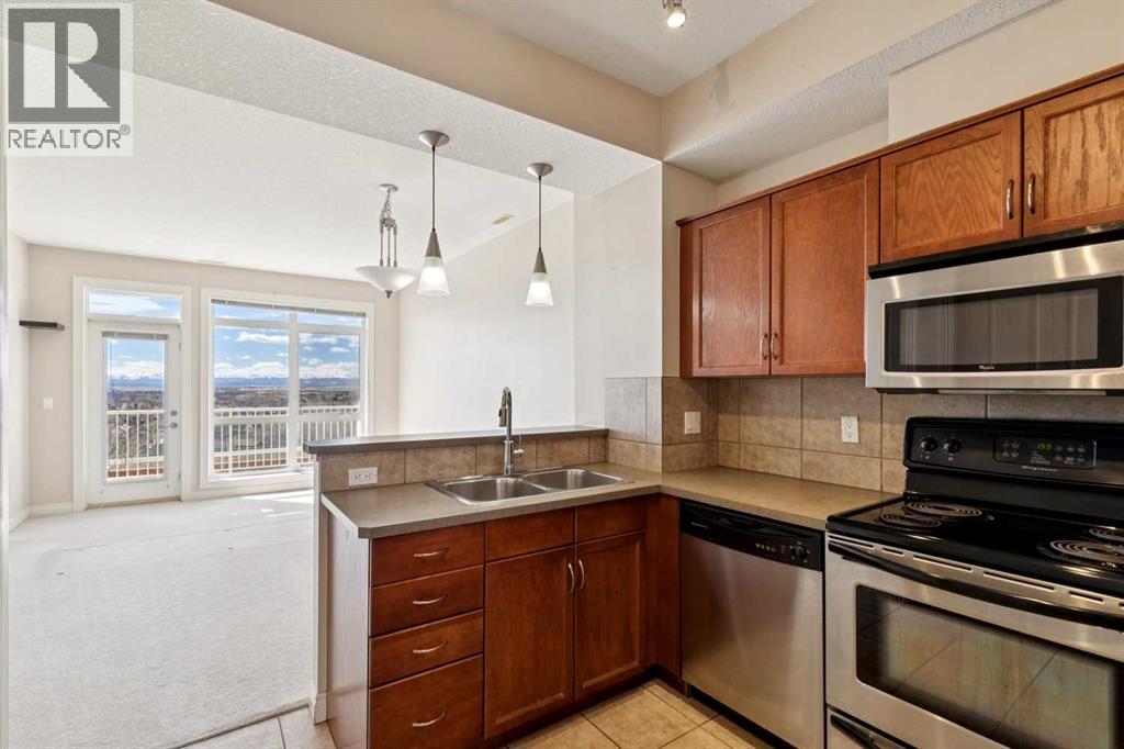 #14 169 ROCKYLEDGE VIEW NW - 5