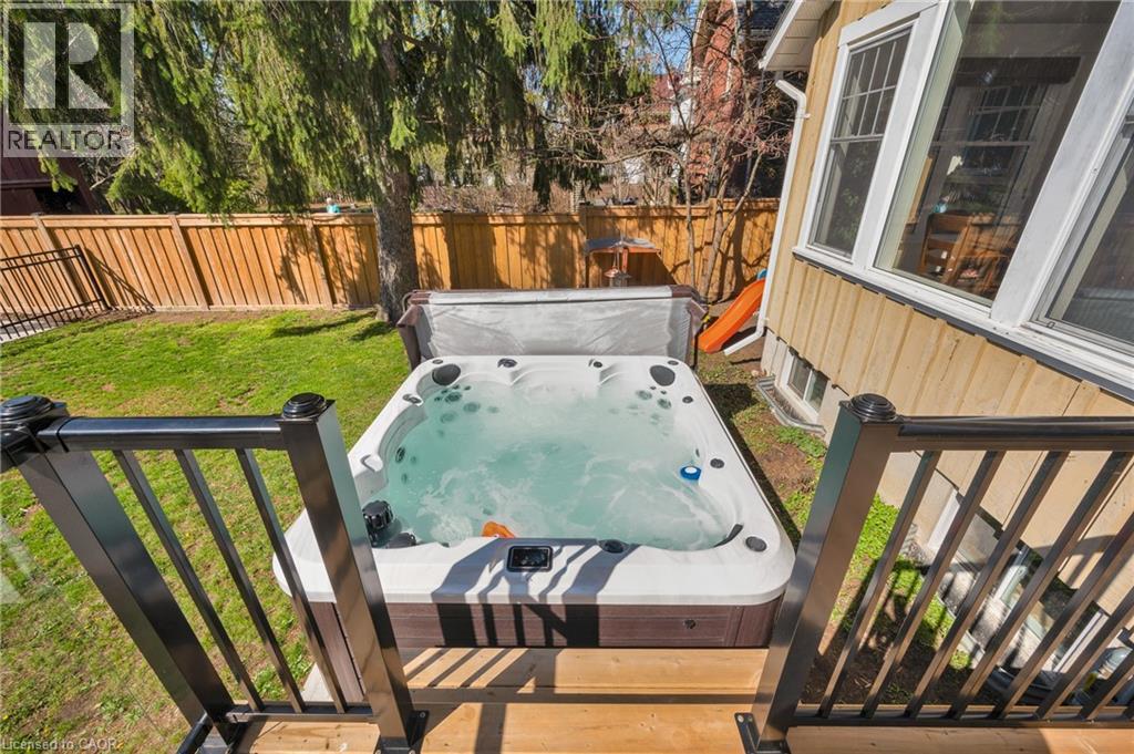 739 COLBORNE Street - 37
